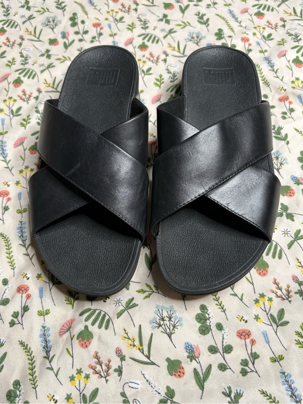 Fitflop Black Crisscross Platform Slide Sandals Size 7